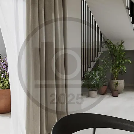 Beautiful Home In Tar 펜션 *
